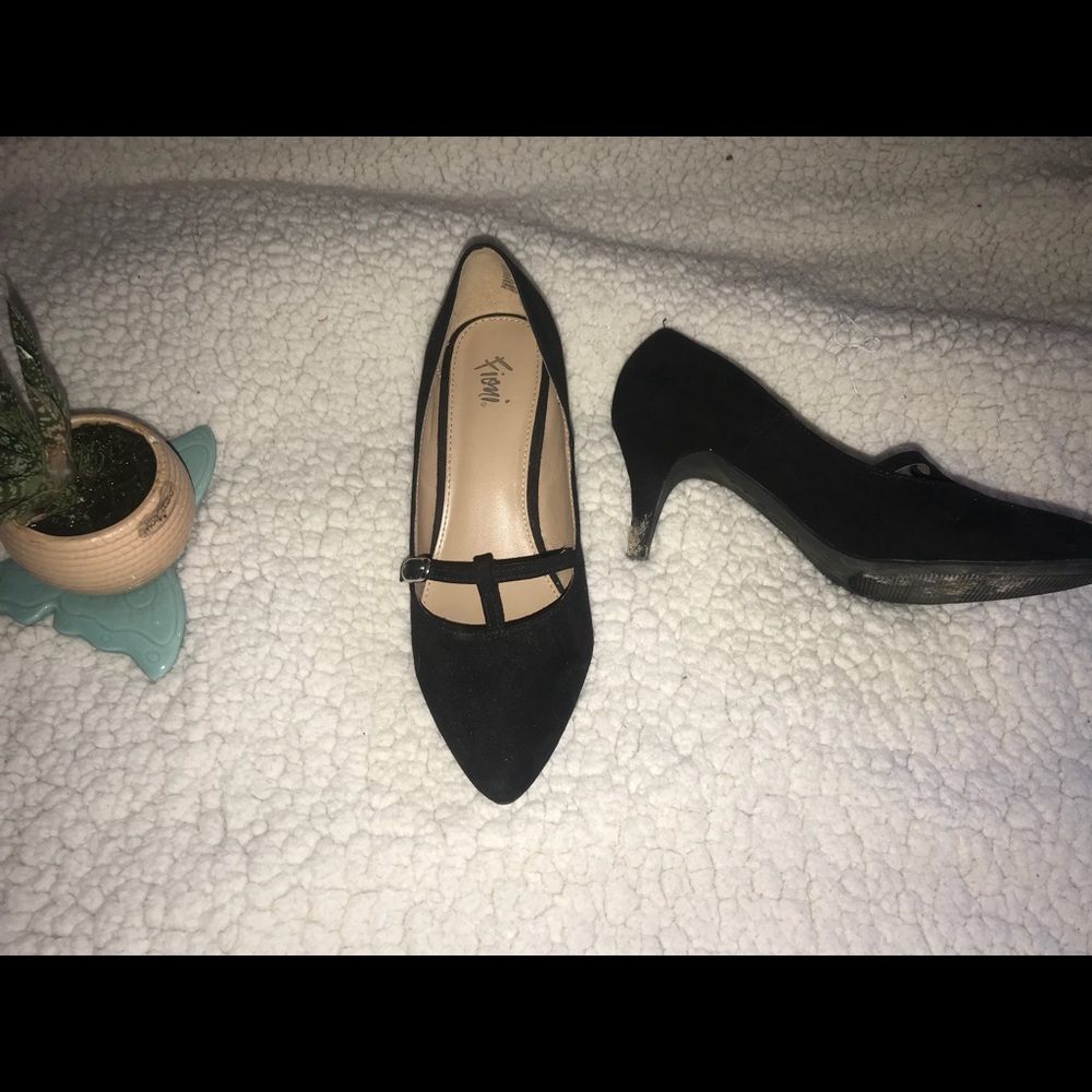 Fioni Black Heels
